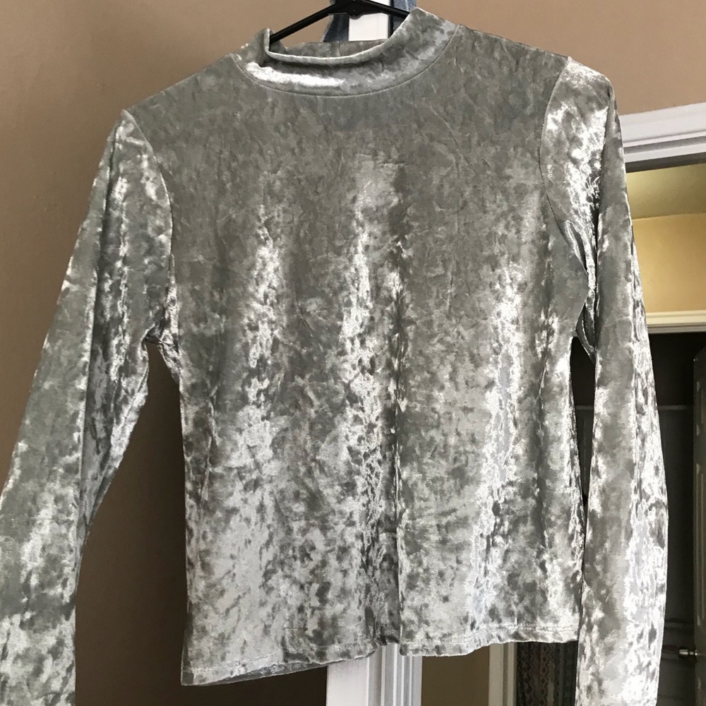 Velvet turtle neck